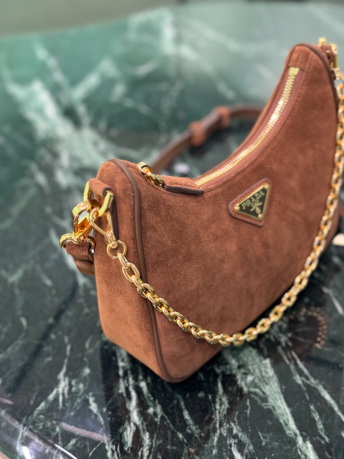 005 53123162 size 22x18x6cm