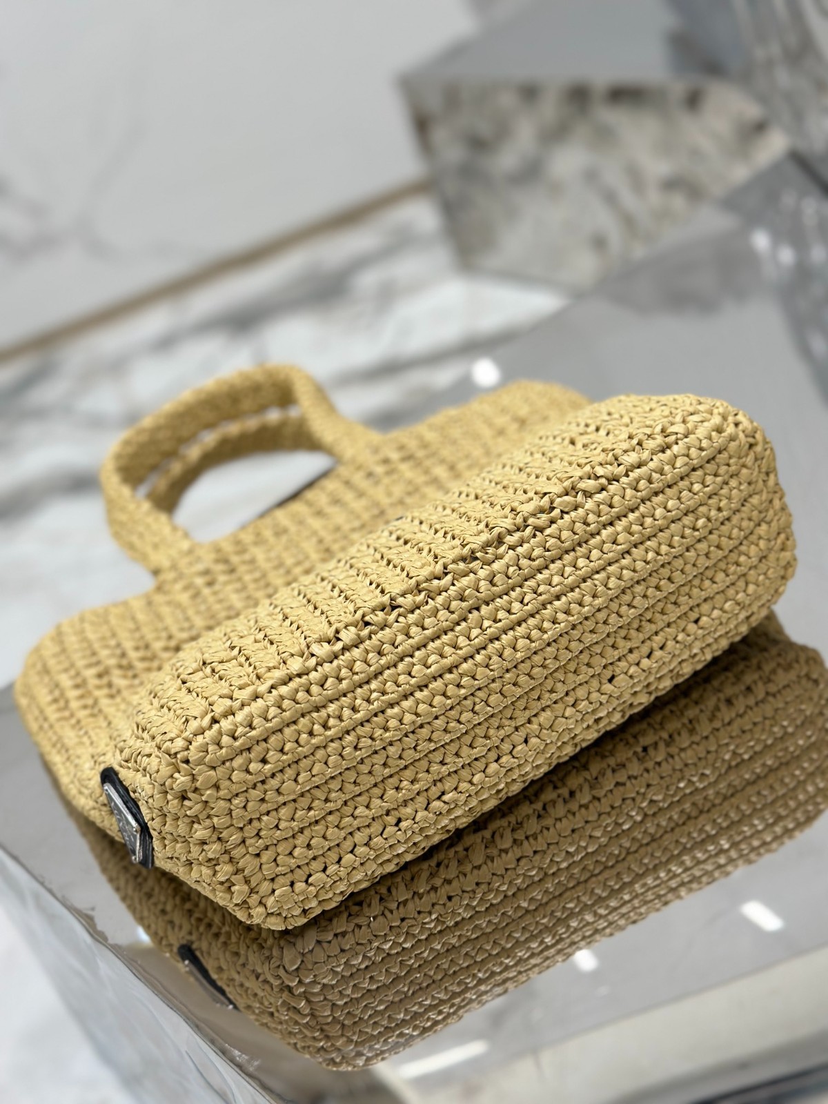 004 54123166 size 24x24x8cm