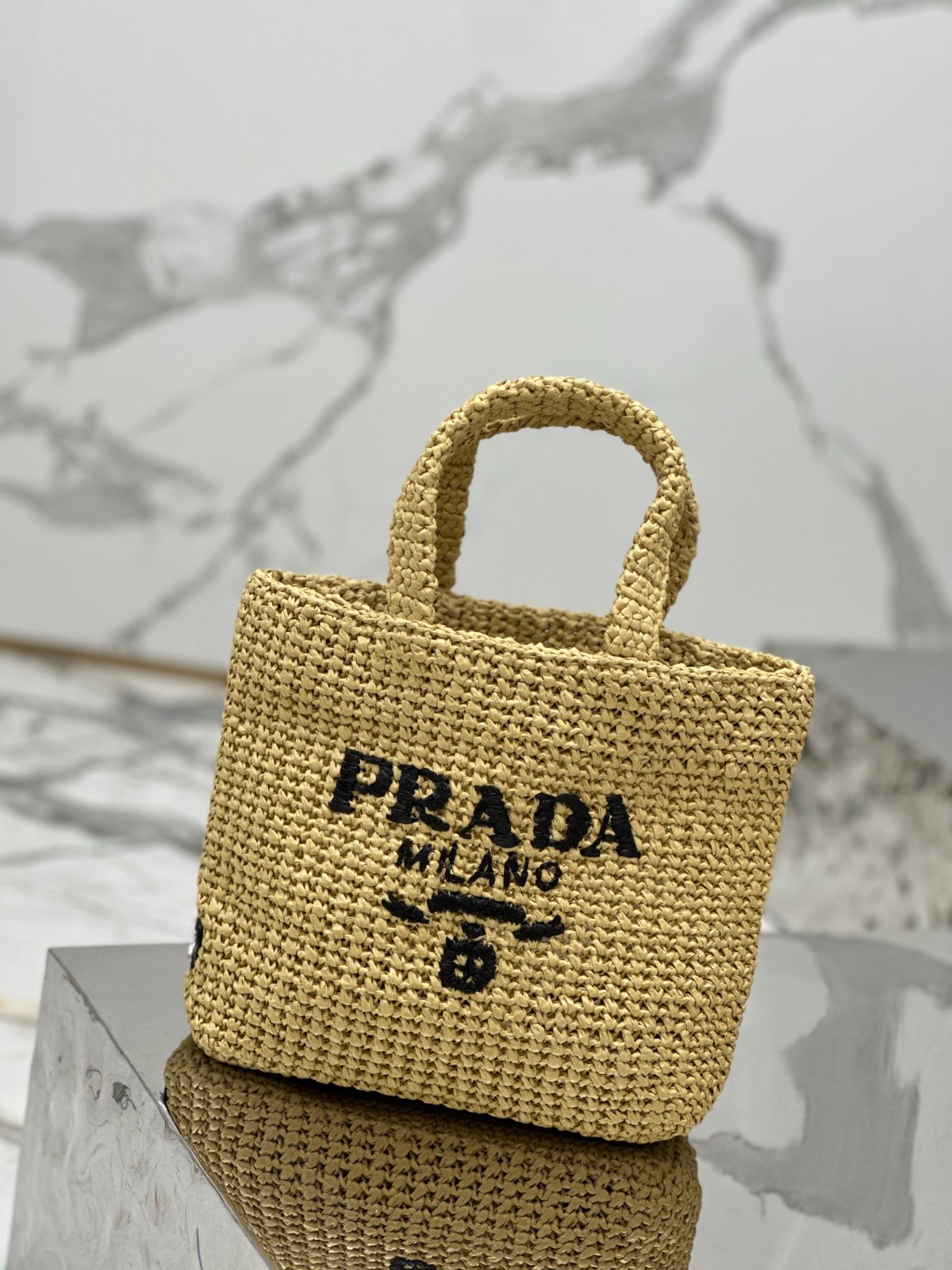 004 54123166 size 24x24x8cm