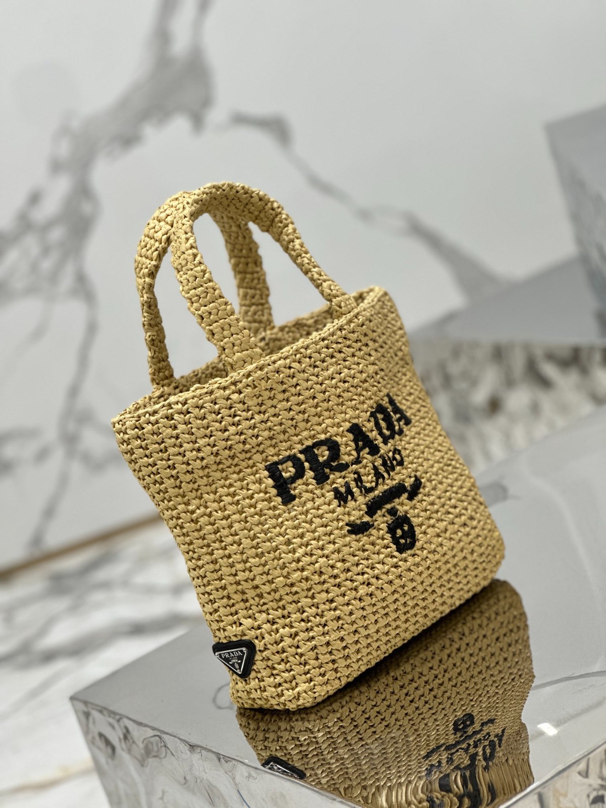 004 54123166 size 24x24x8cm