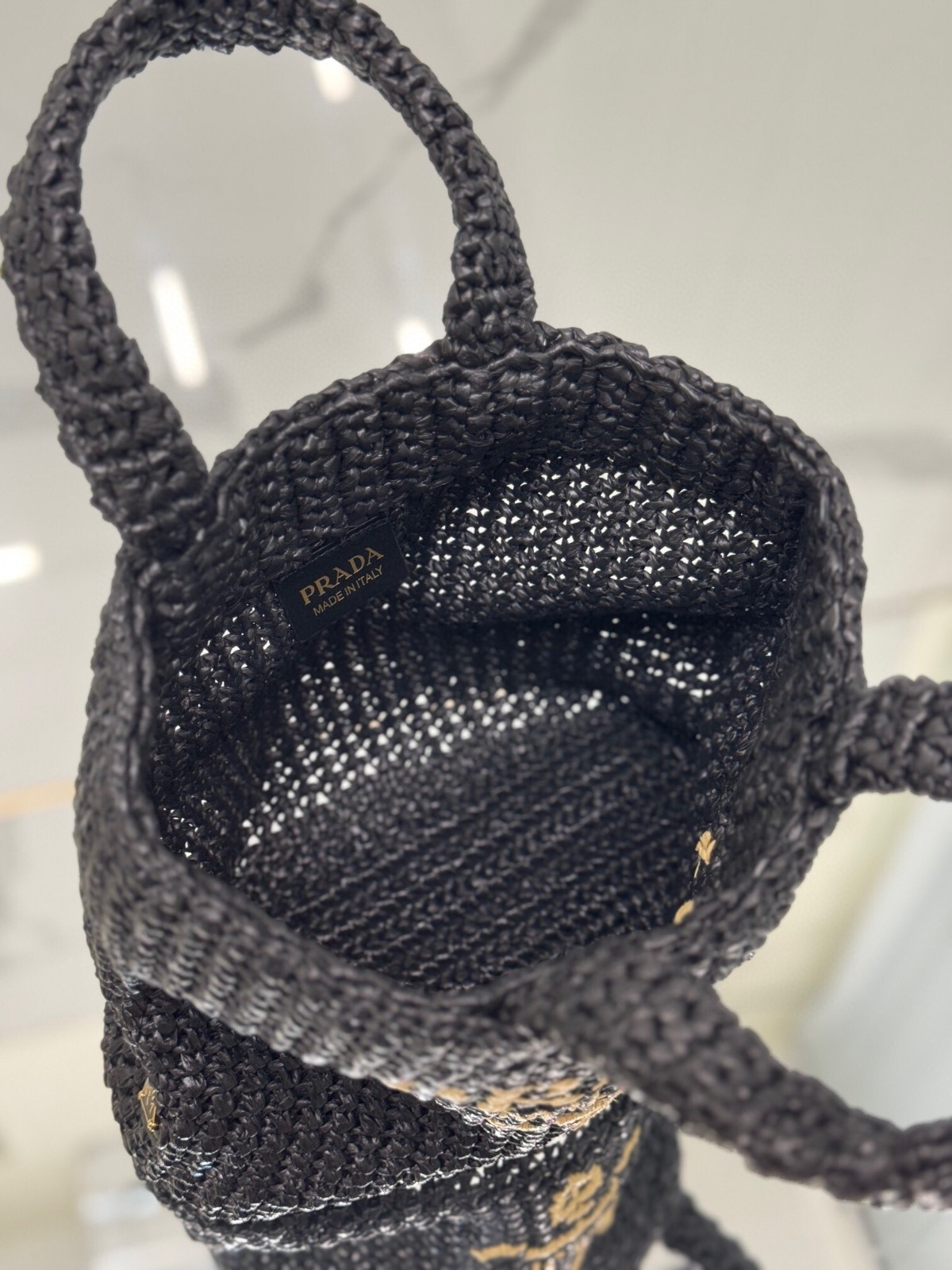 002 54123166 size 24x24x8cm