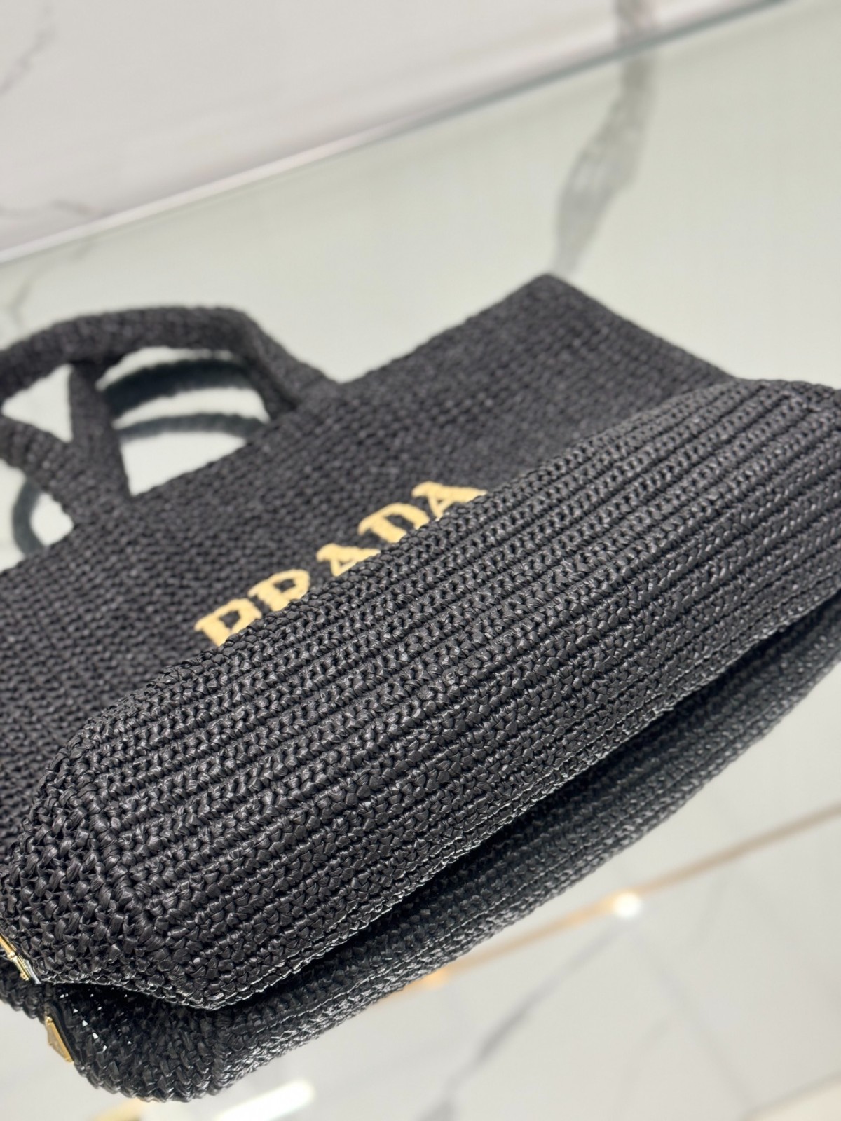 001 84123228 size 40x34x15cm