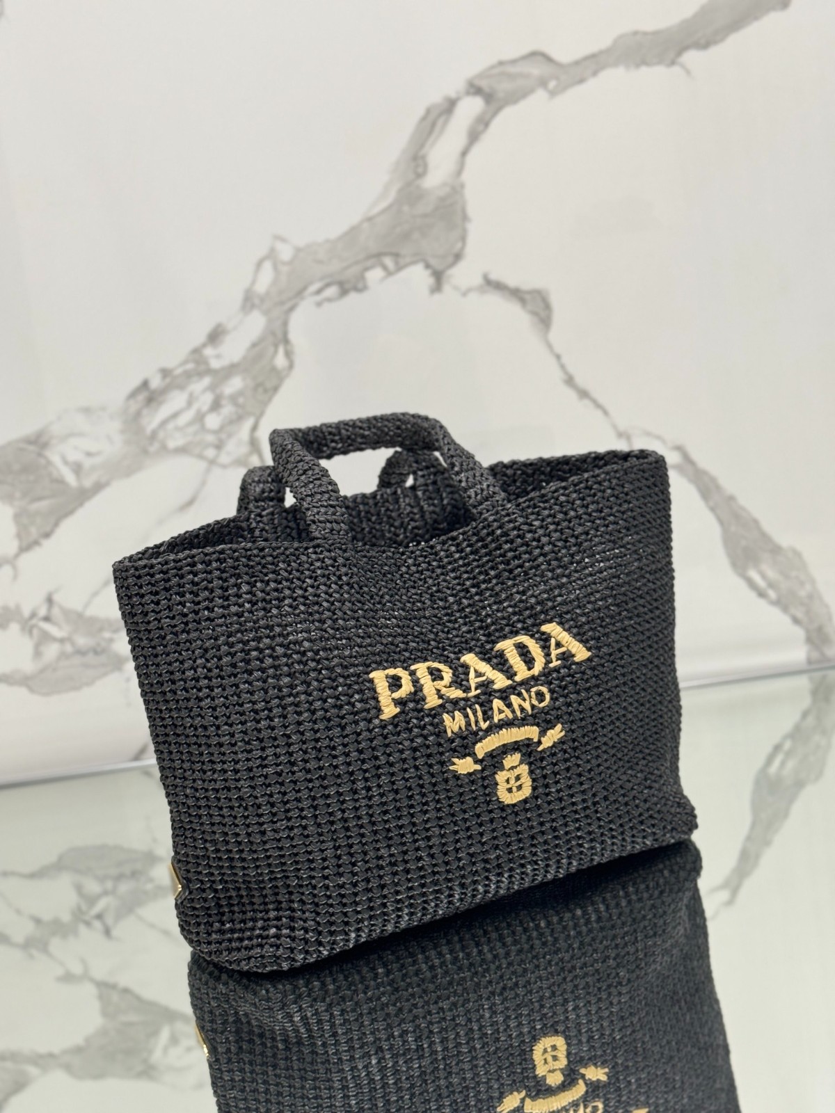 001 84123228 size 40x34x15cm