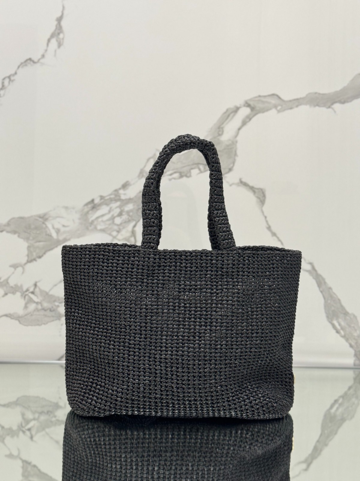001 84123228 size 40x34x15cm
