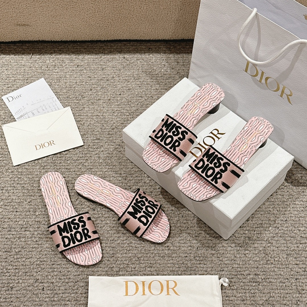 022 27123106 size 34-43
