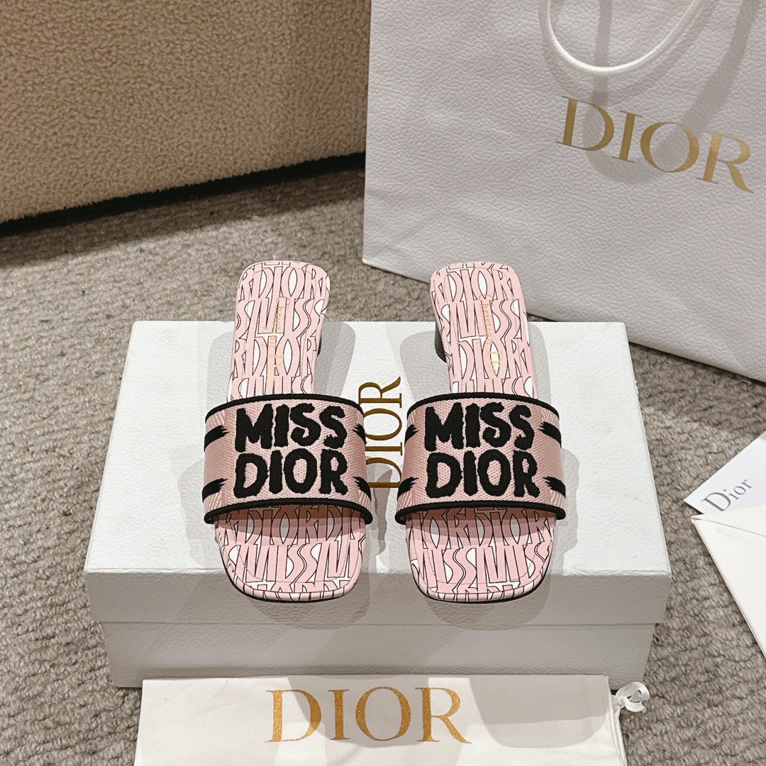 022 27123106 size 34-43