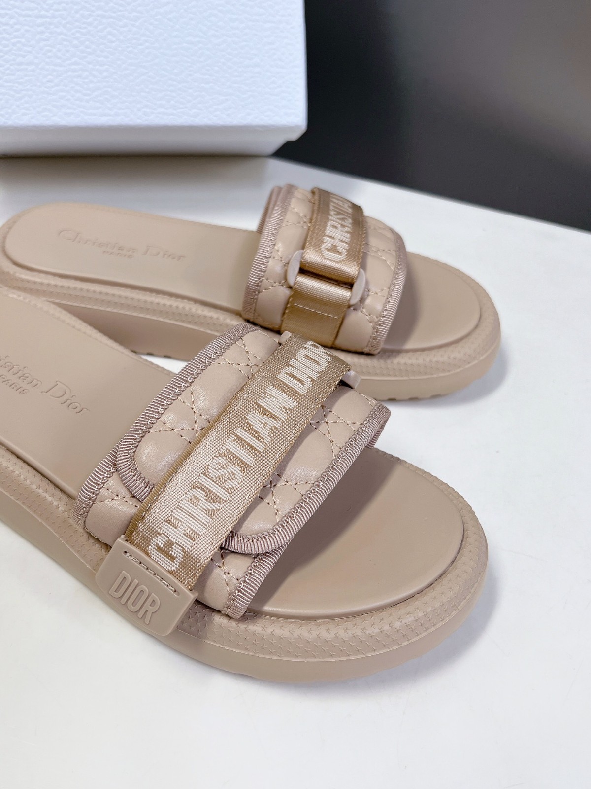 019 26123104 size 35-41