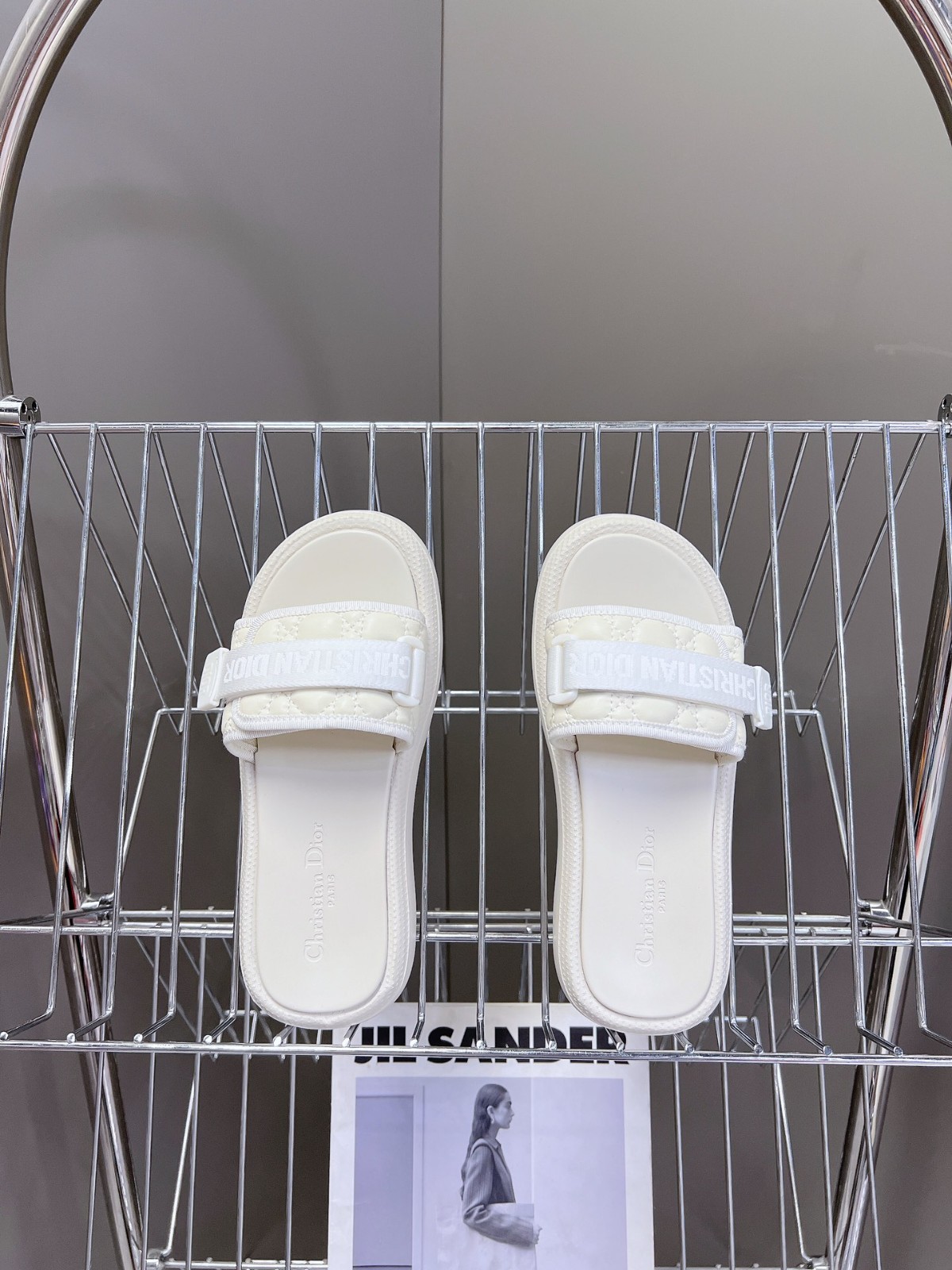 016 26123104 size 35-41