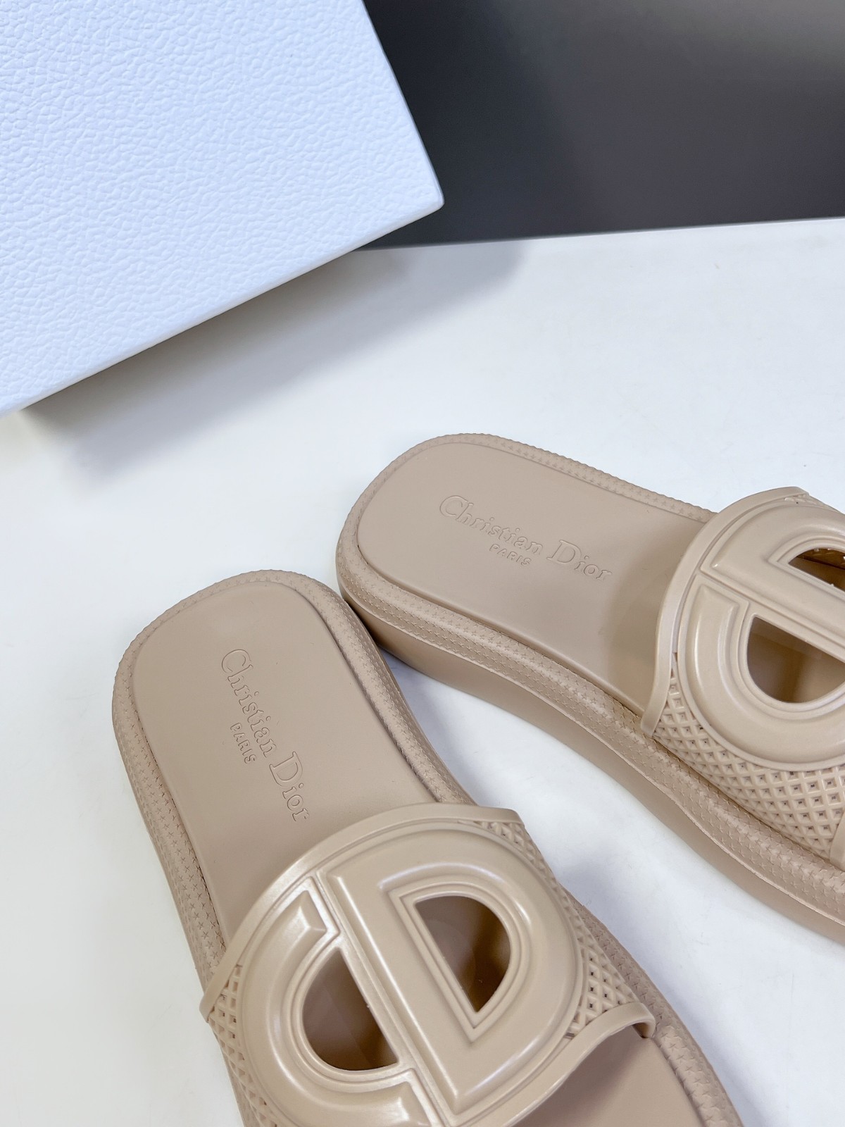 013 23123091 size 35-41