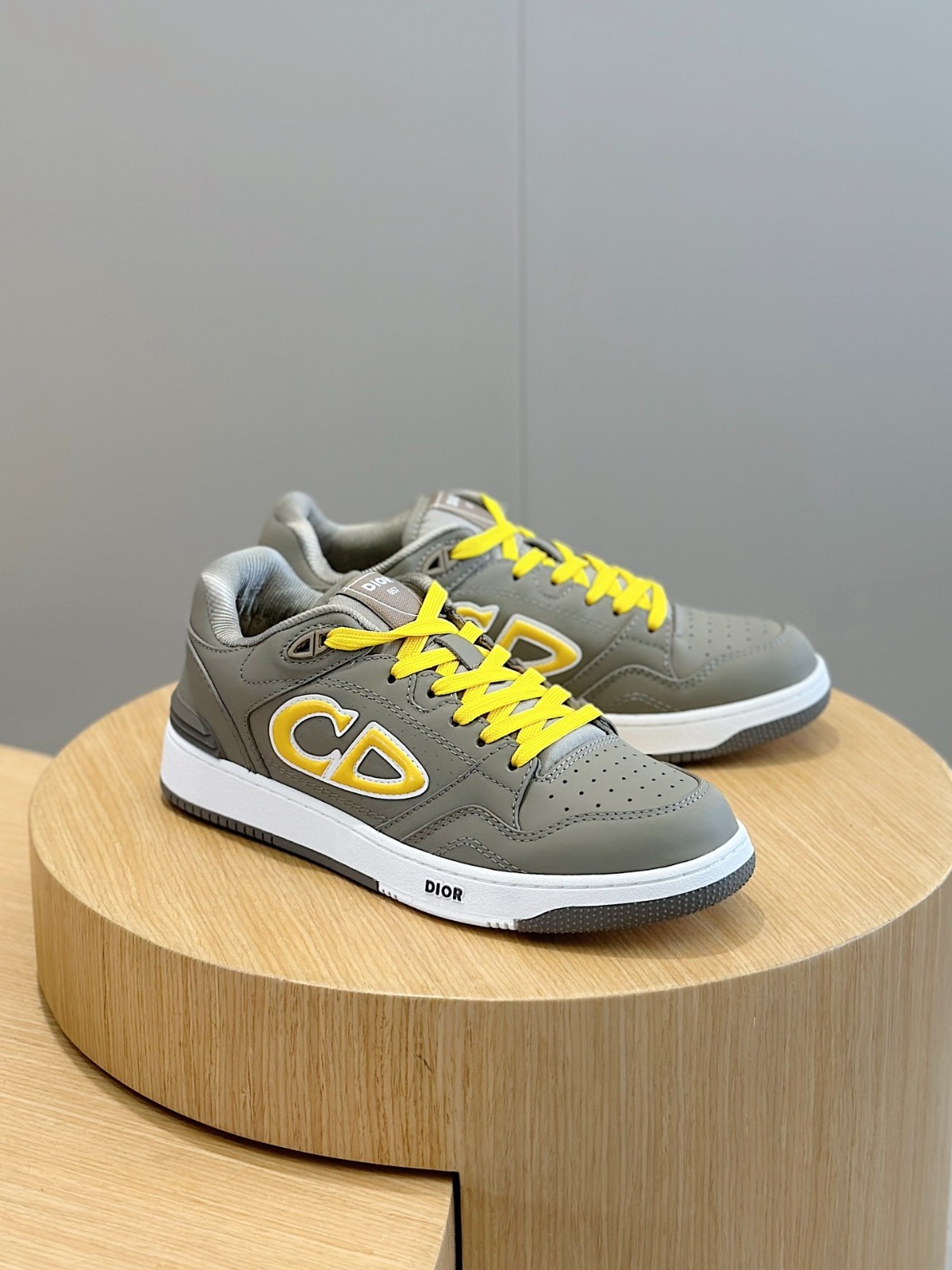 033 35123118 size 38-45