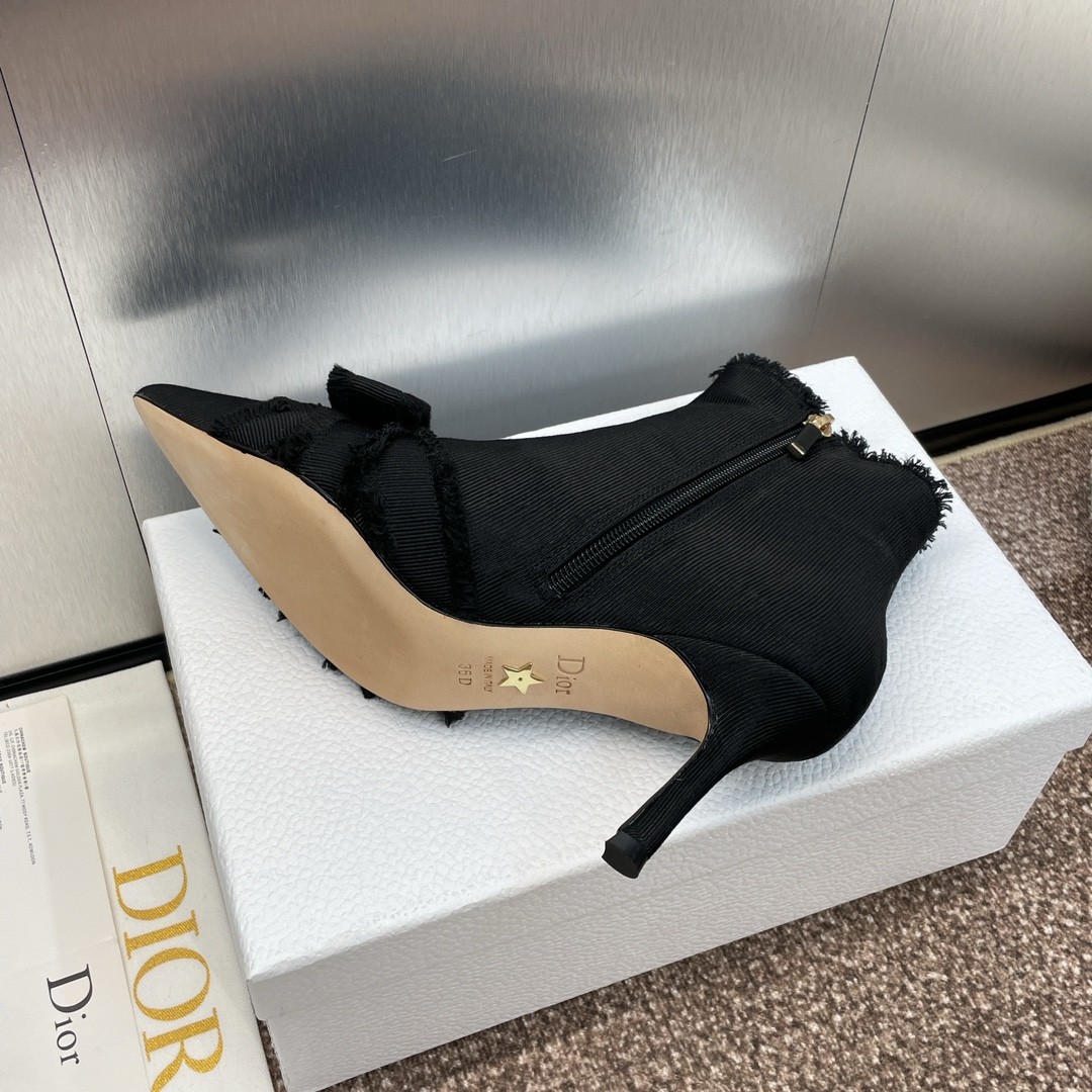 027 38123131 size 34-43
