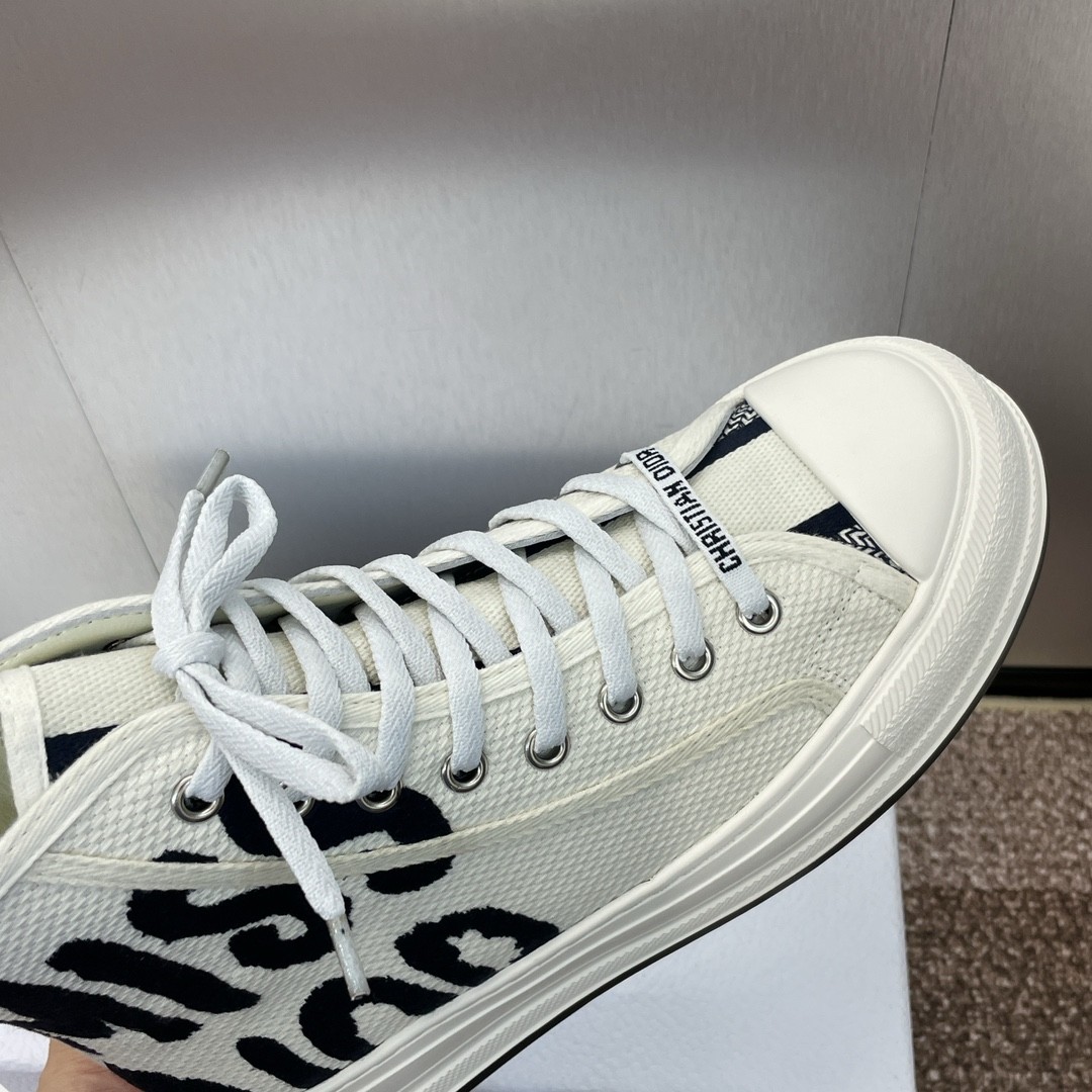 018 36123123 size 35-41