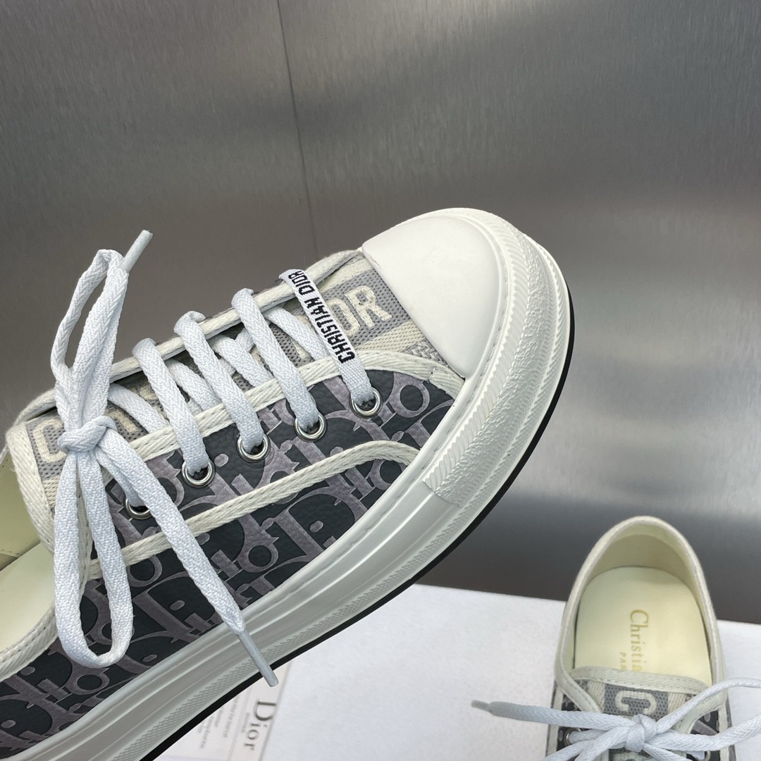 011 34124118 size 35-43