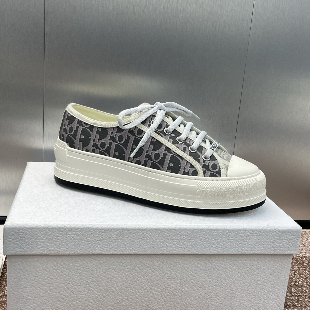 011 34124118 size 35-43