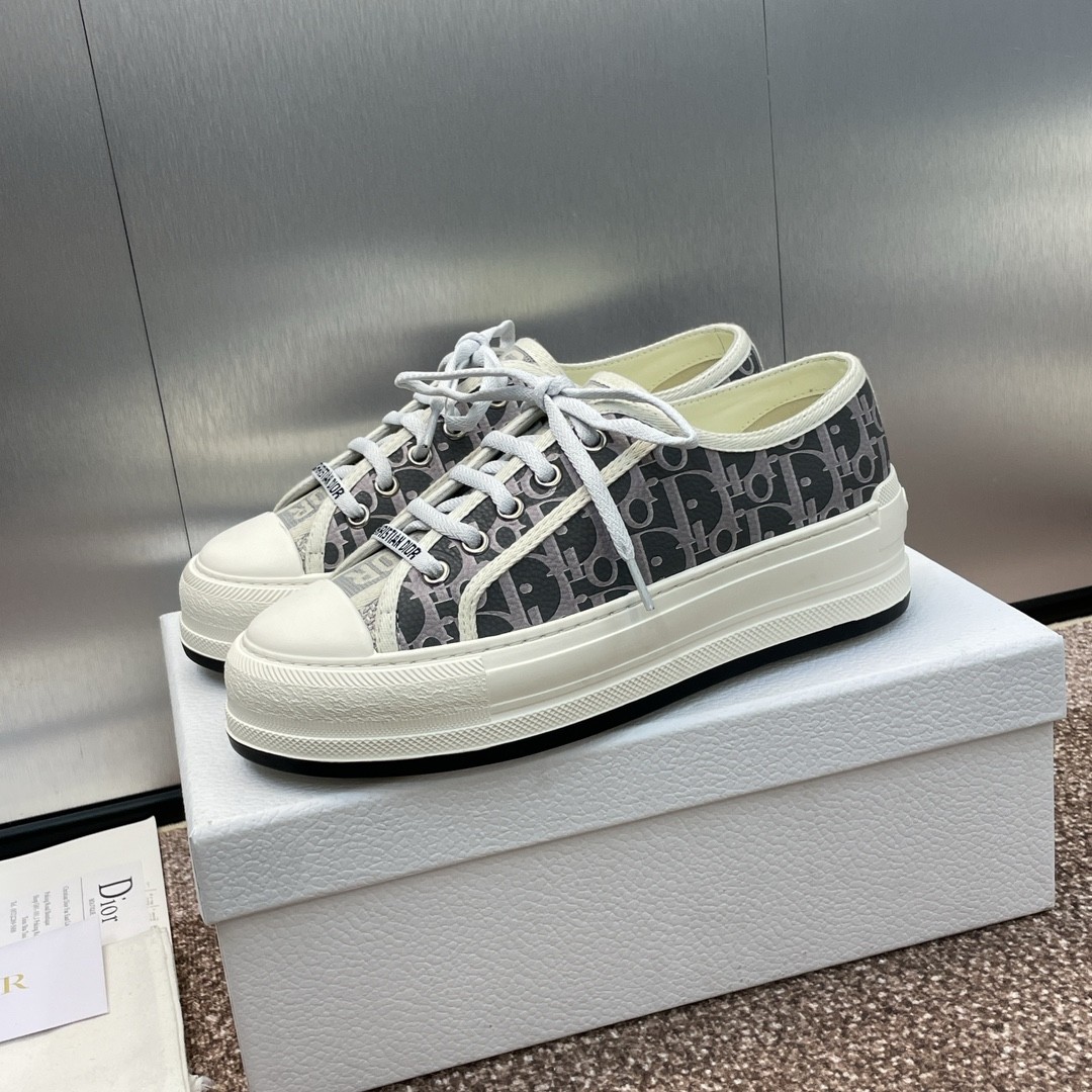 011 34124118 size 35-43