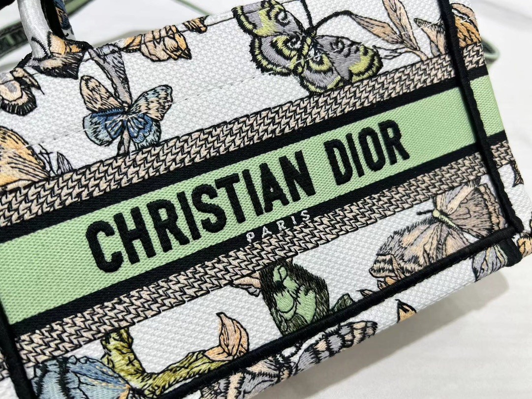 089 40123142 size 21.5x13x7.5cm