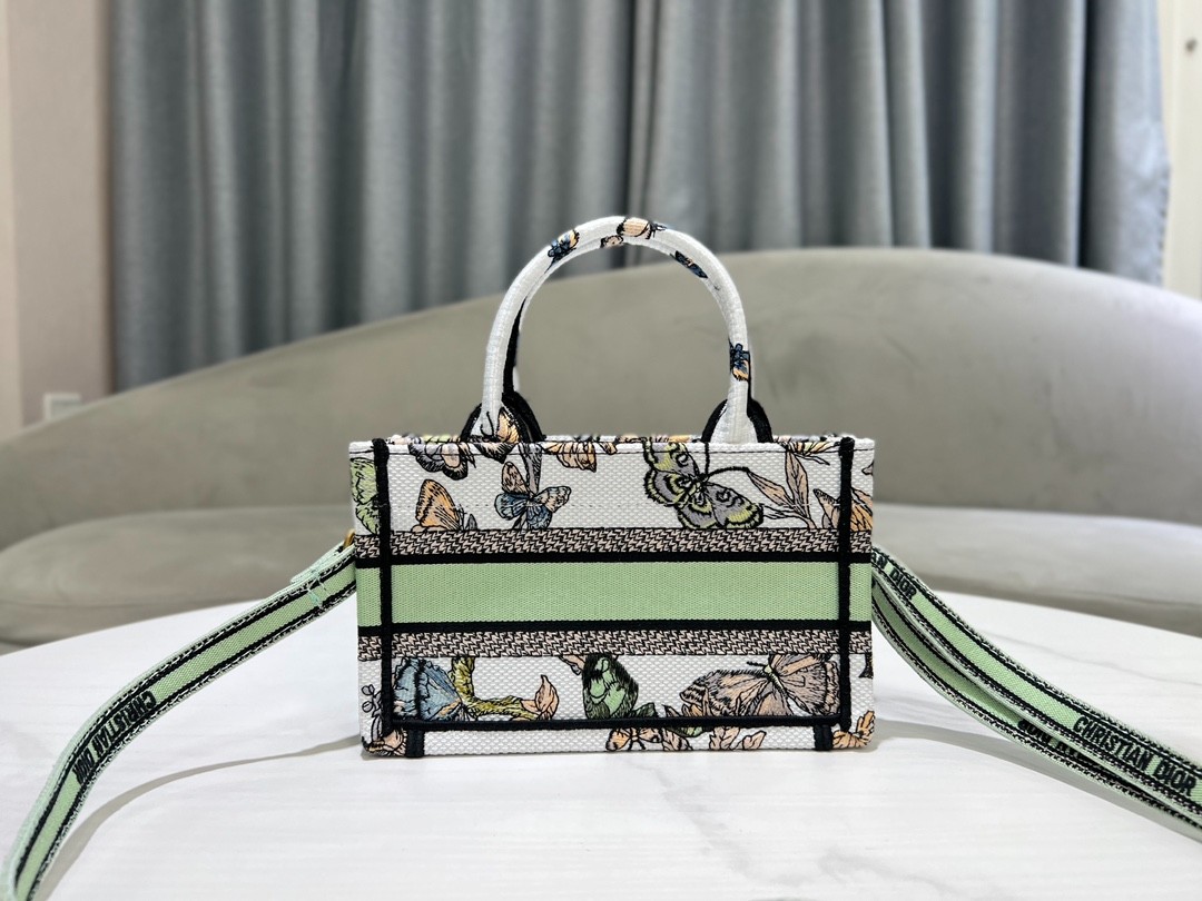 089 40123142 size 21.5x13x7.5cm