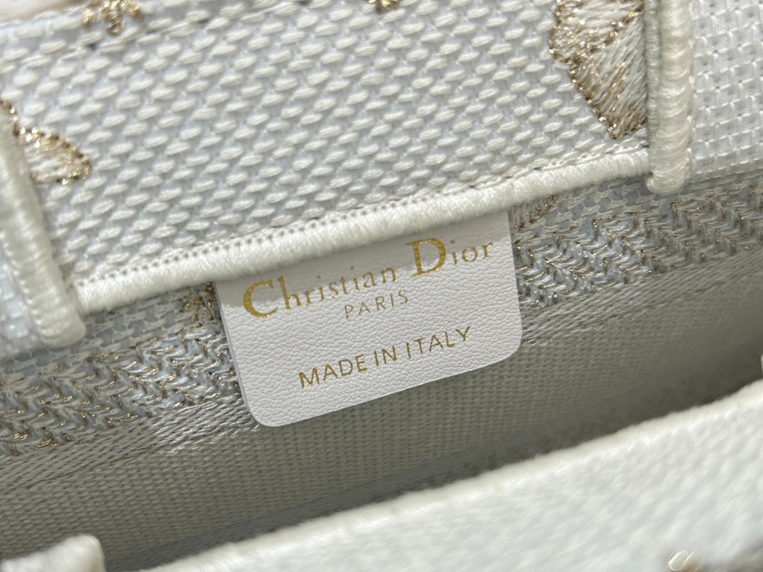 088 40123142 size 21.5x13x7.5cm
