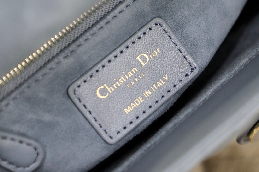 078 74123207 size 20x16.5x8cm