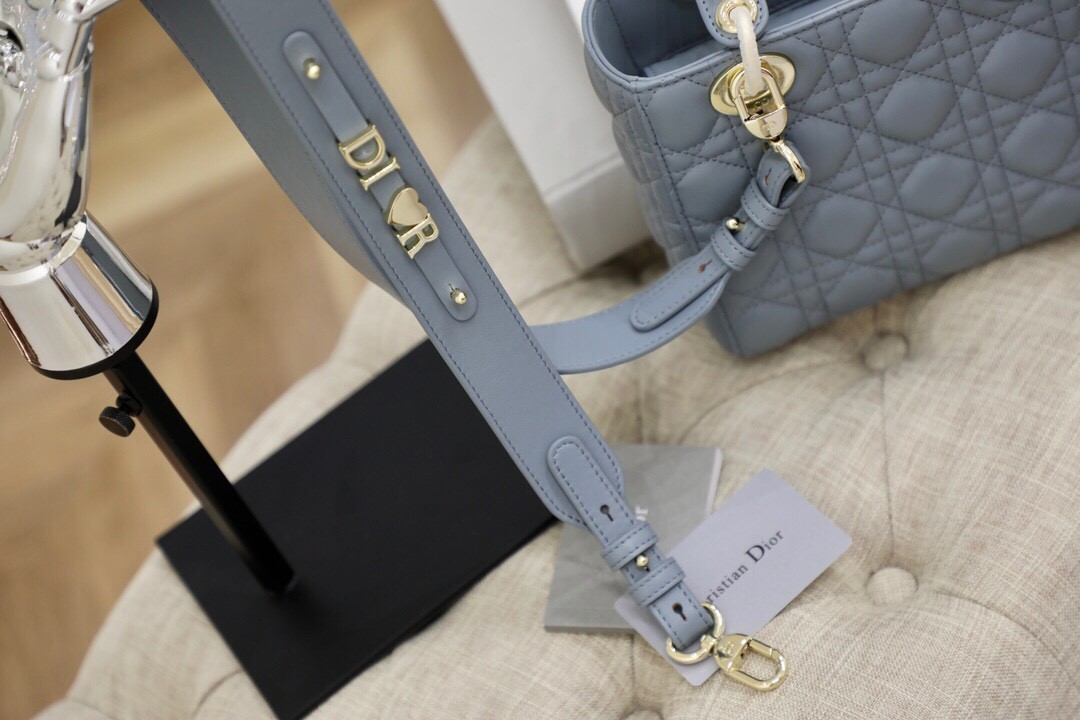 078 74123207 size 20x16.5x8cm