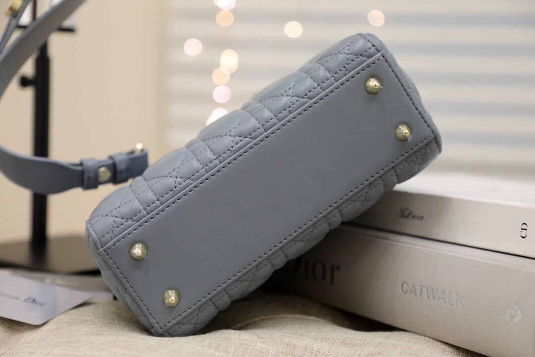 078 74123207 size 20x16.5x8cm