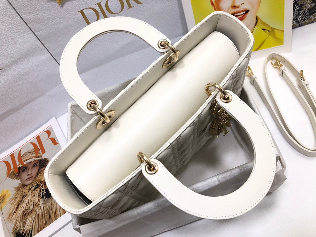 060 75123208 size 32x25x11cm