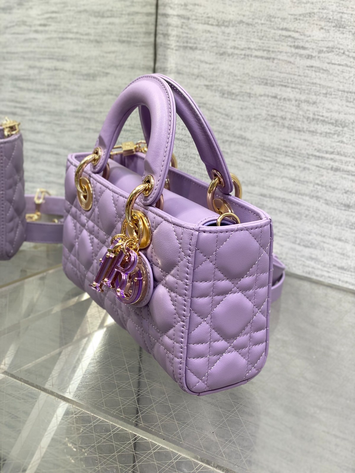 055 72123204 size 22.5x6x11.5cm