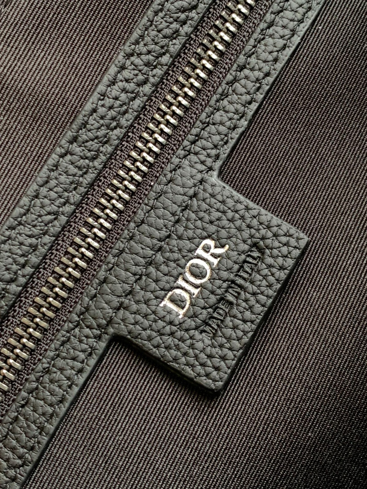 046 72123204 size 57.5x34.5x22cm