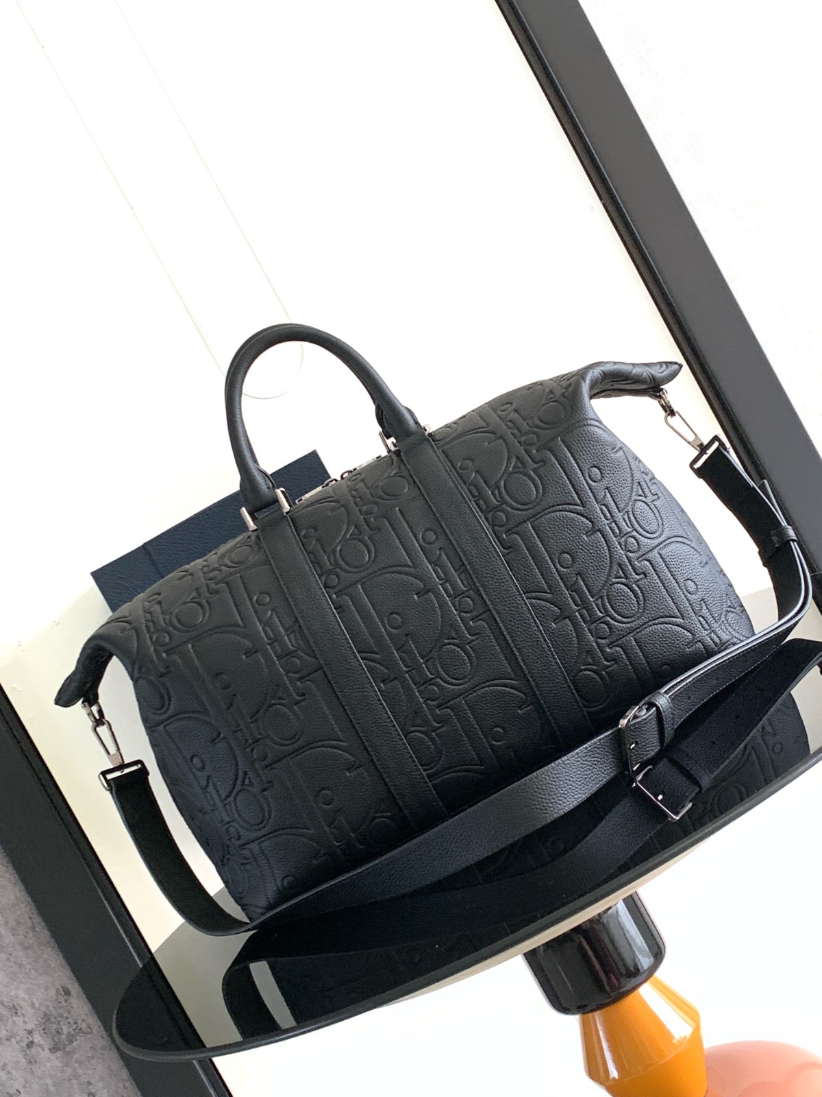 046 72123204 size 57.5x34.5x22cm