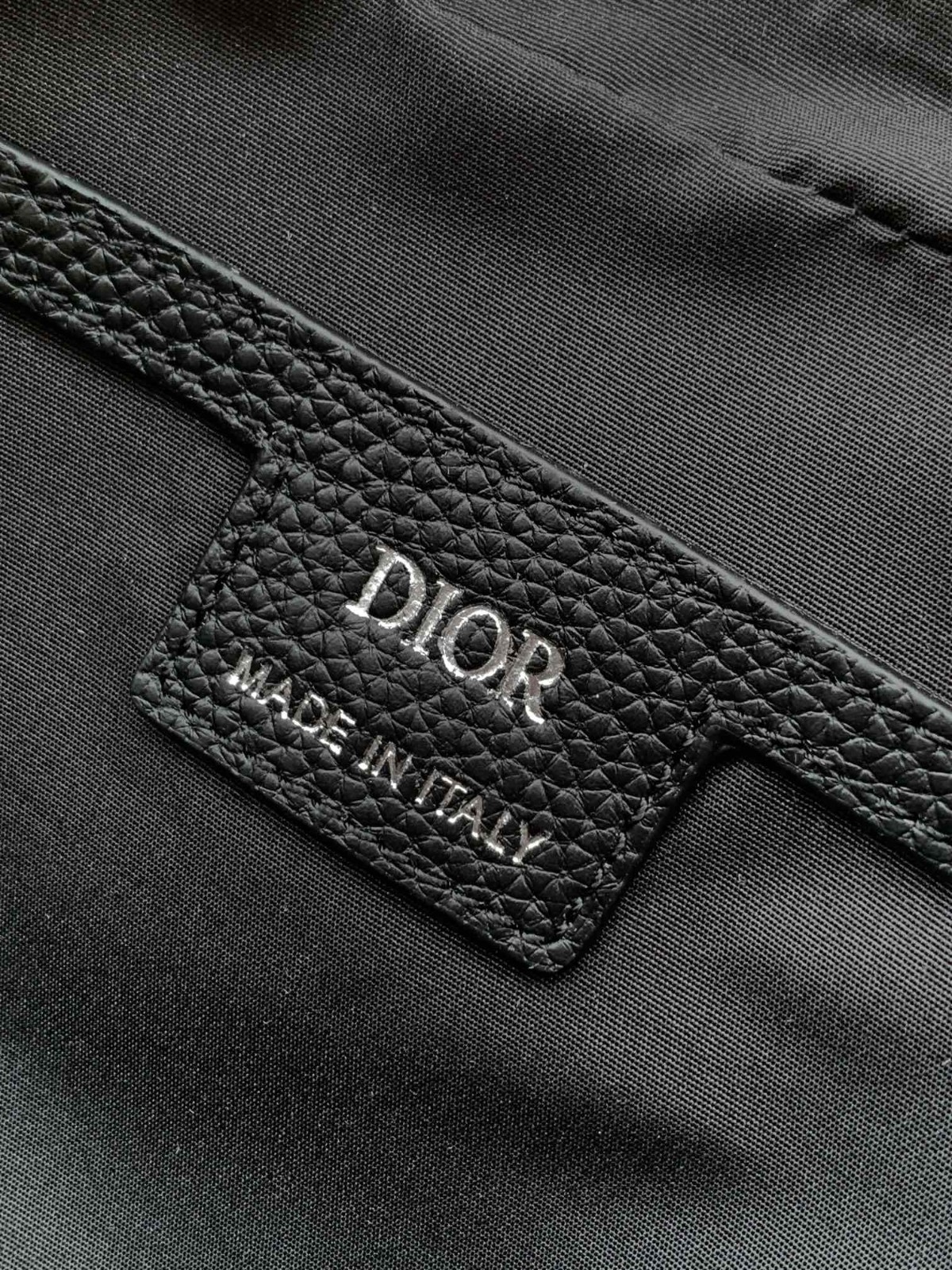 045 47123149 size 23x17x7.5cm