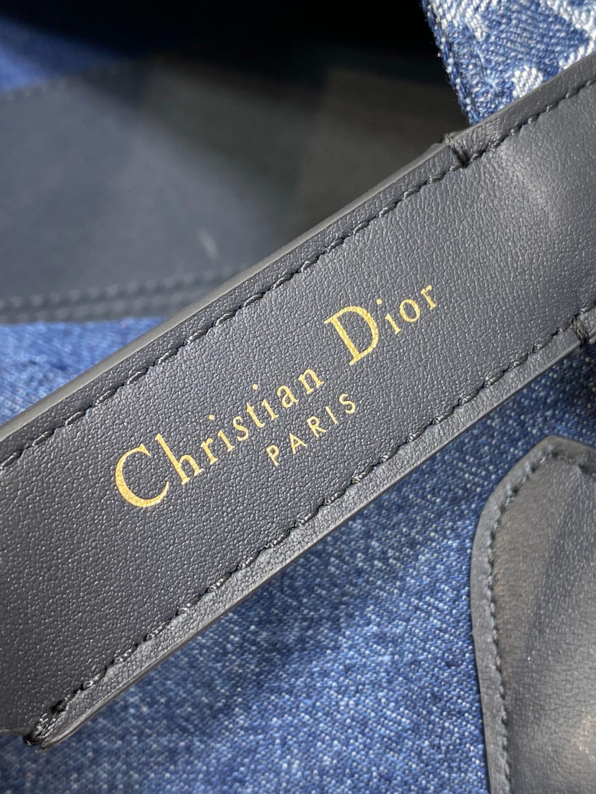 027 68123199 size 23x15x15cm