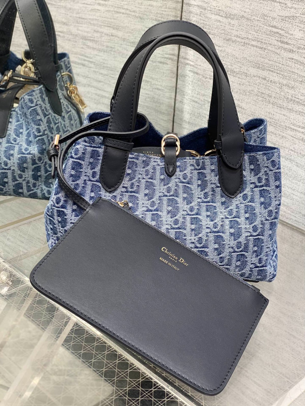 027 68123199 size 23x15x15cm