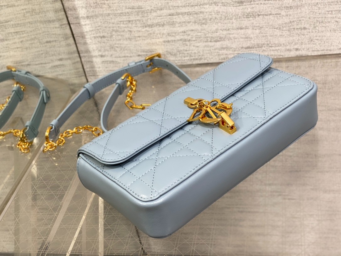 021 60123173 size 22x12.5x4cm