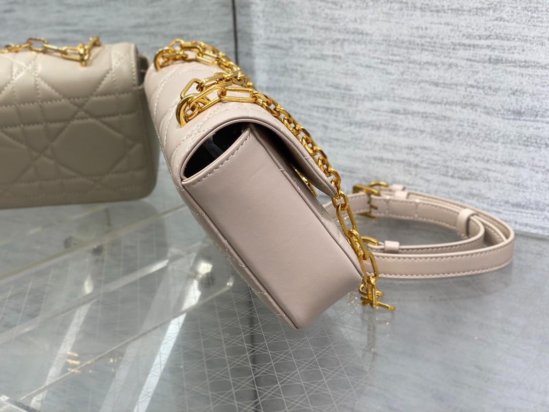 020 60123173 size 22x12.5x4cm
