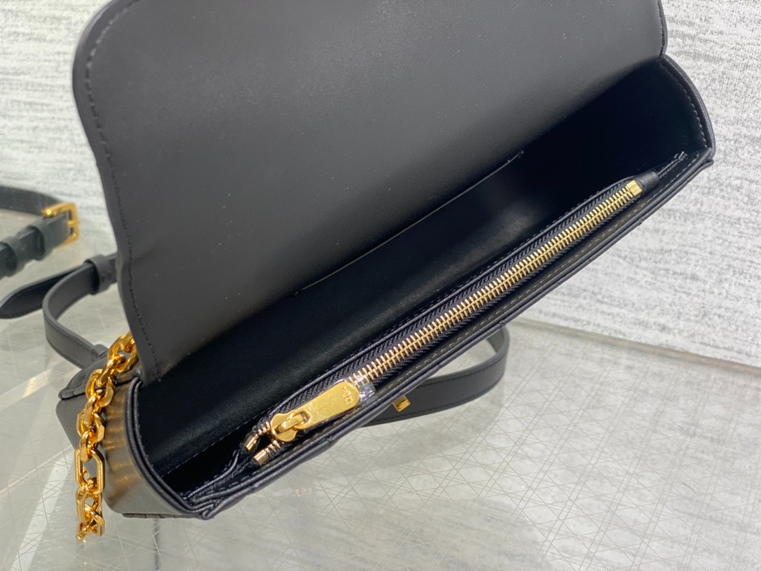 018 60123173 size 22x12.5x4cm