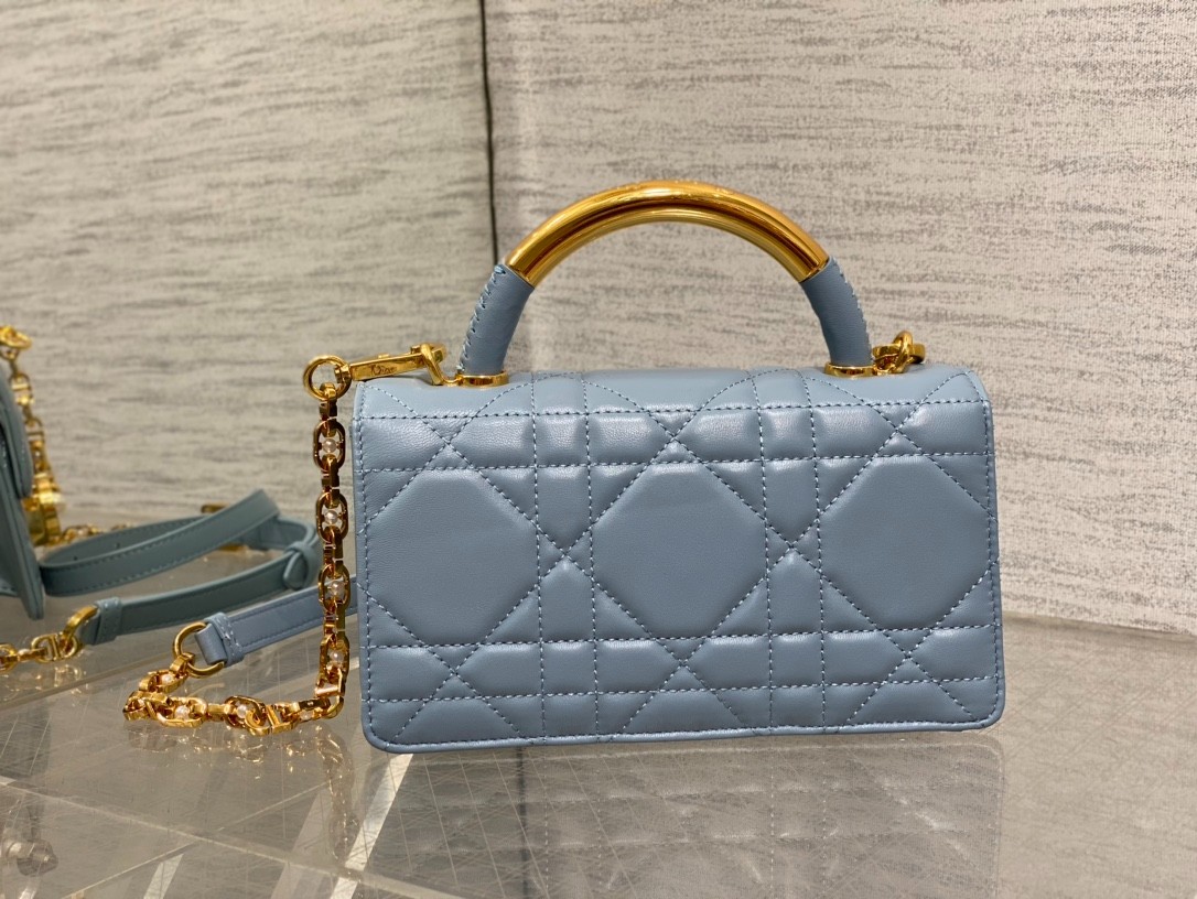 017 70123202;74123208 size 20x5x12cm;size 25x16.5x8cm