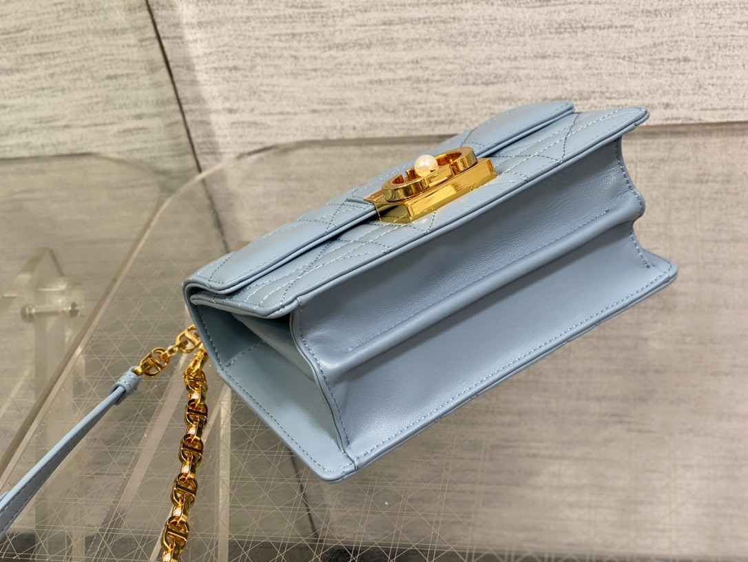 017 70123202;74123208 size 20x5x12cm;size 25x16.5x8cm