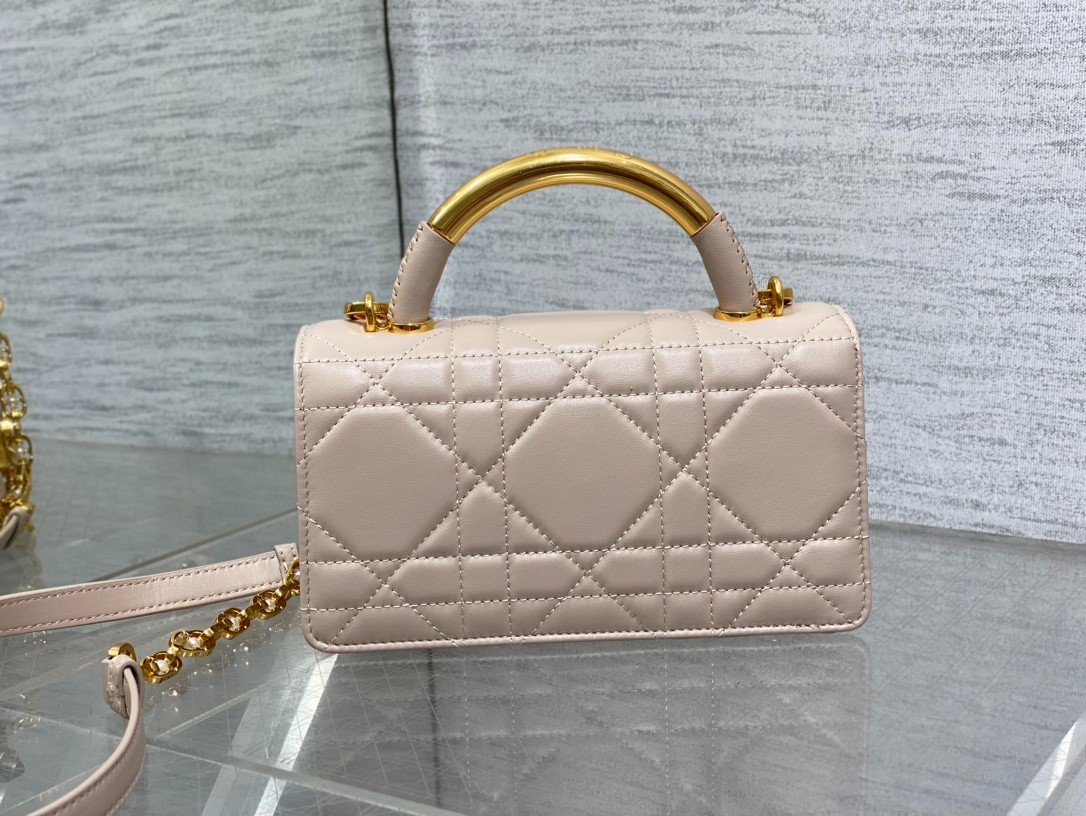 016 70123202;74123208 size 20x5x12cm;size 25x16.5x8cm