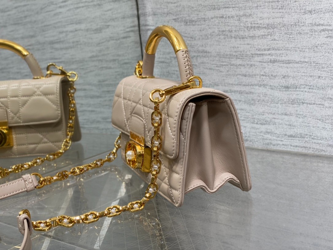 016 70123202;74123208 size 20x5x12cm;size 25x16.5x8cm