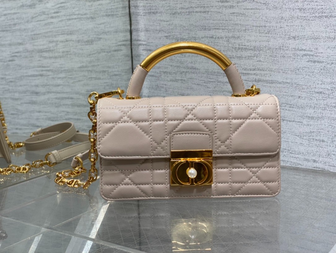 016 70123202;74123208 size 20x5x12cm;size 25x16.5x8cm