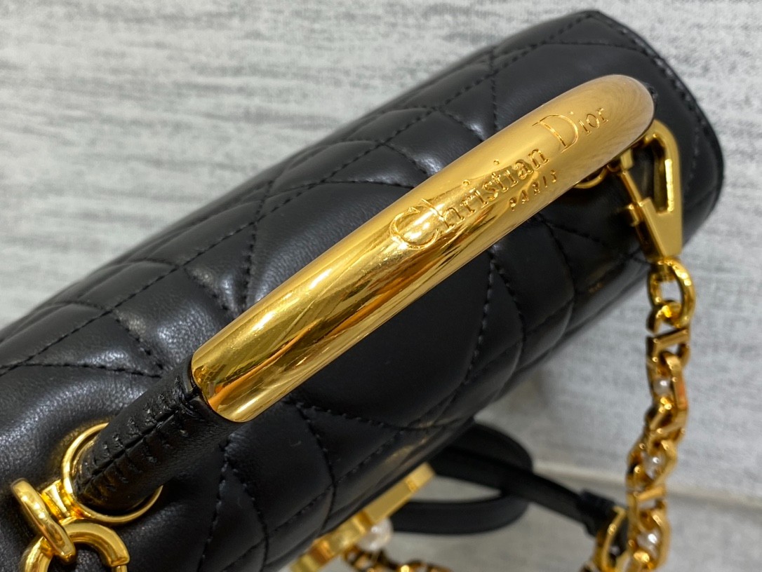 015 70123202;74123208 size 20x5x12cm;size 25x16.5x8cm