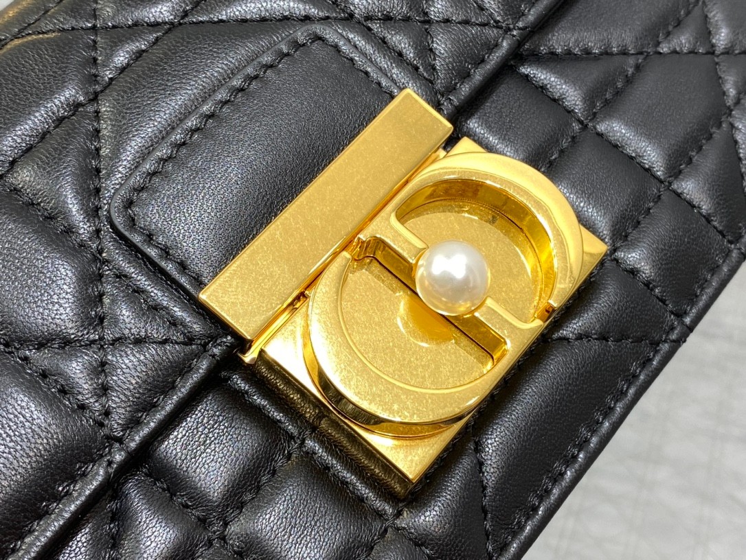015 70123202;74123208 size 20x5x12cm;size 25x16.5x8cm