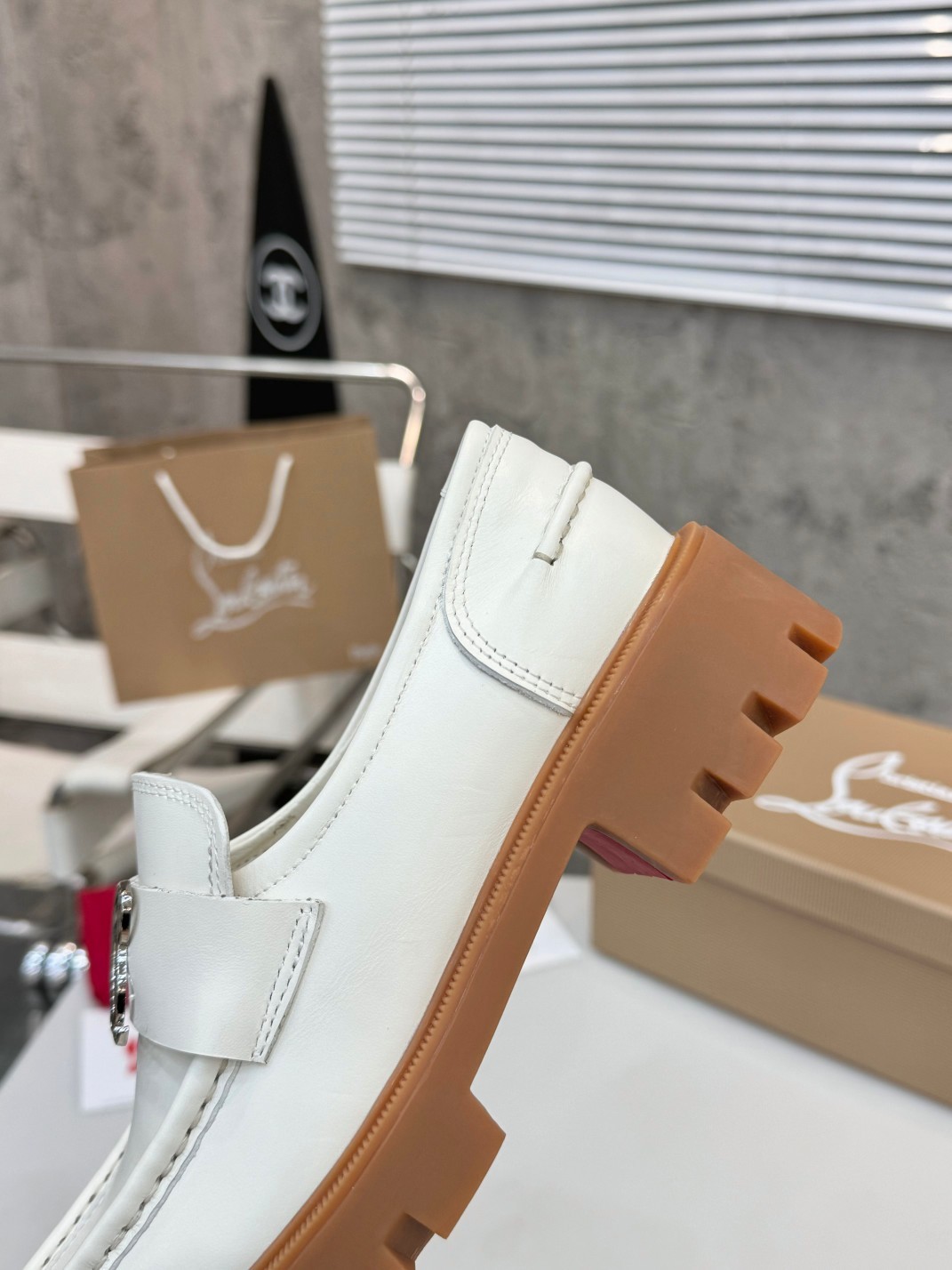 010 30123108 size 35-42