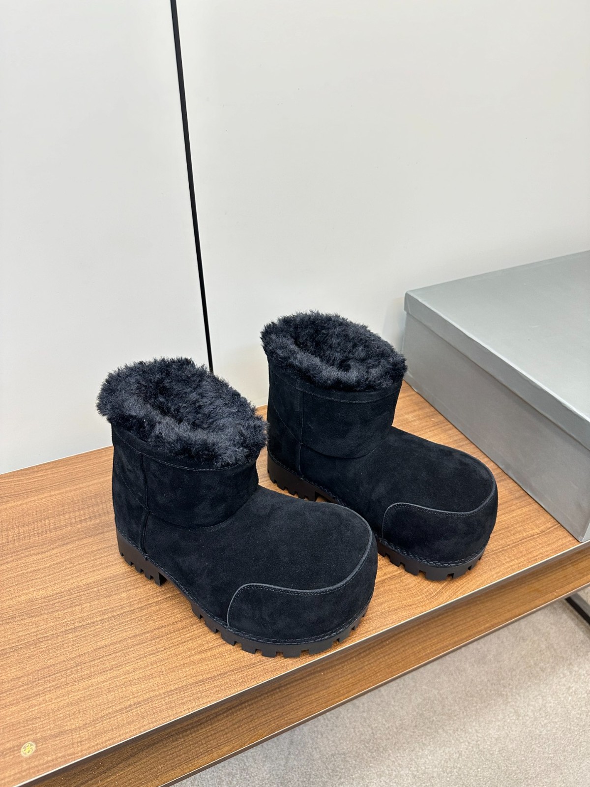 020 52123164 size 35-45