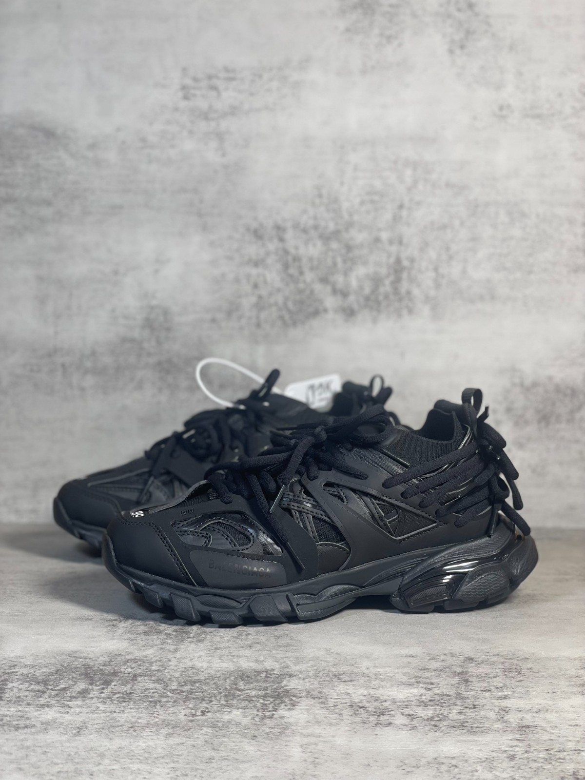 008 42123138 size 35-46