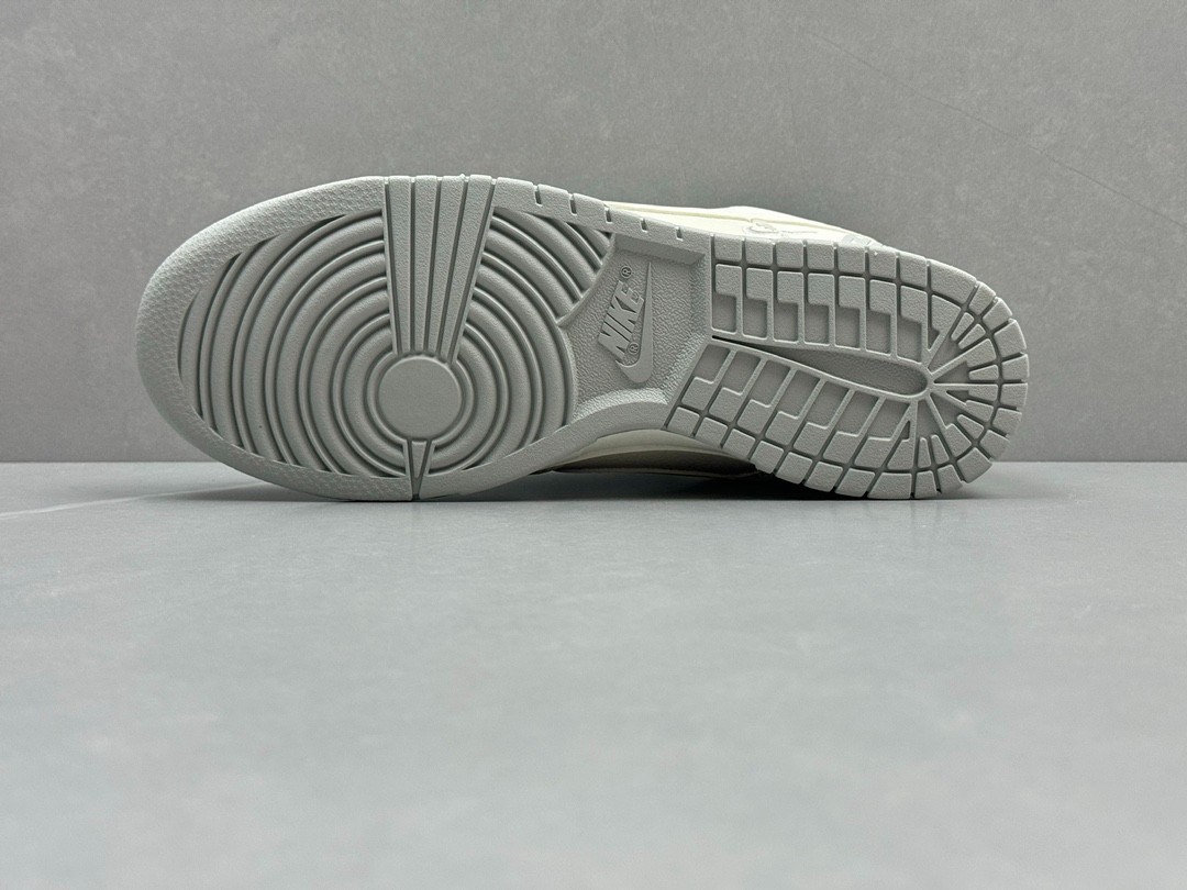 007 26123104 size 35.5-47