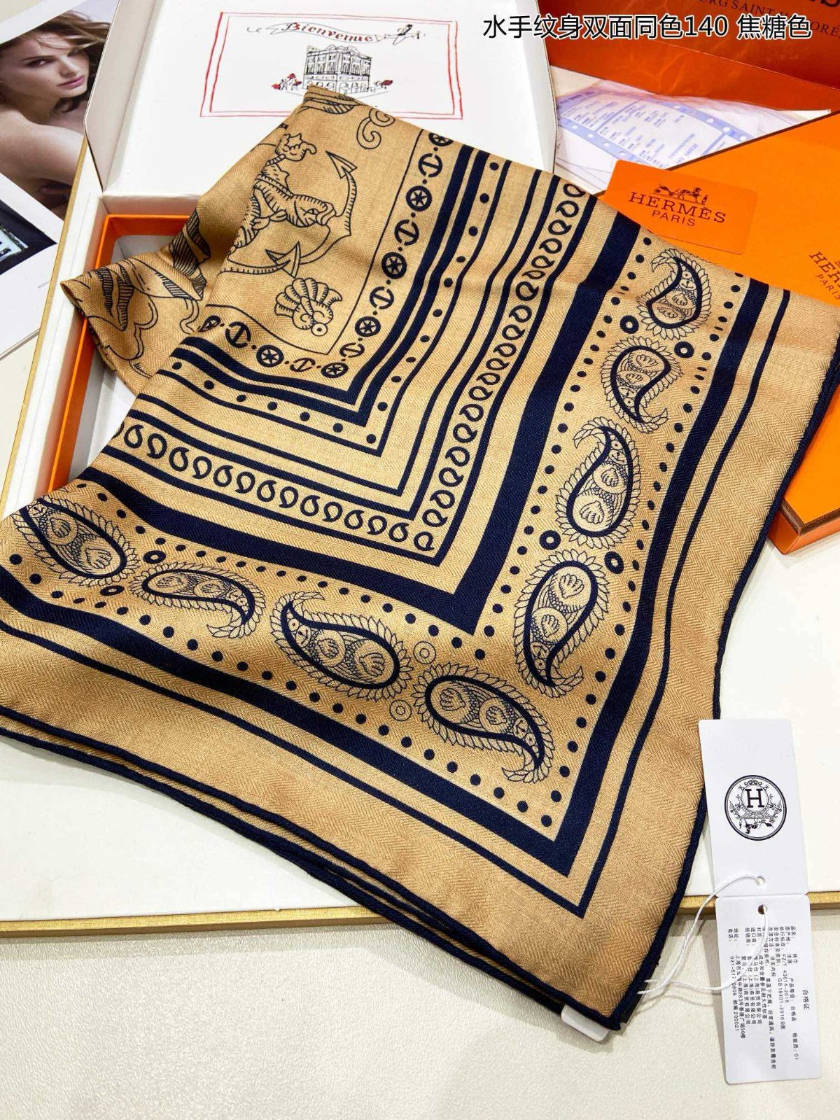 04 Her mes Scarf