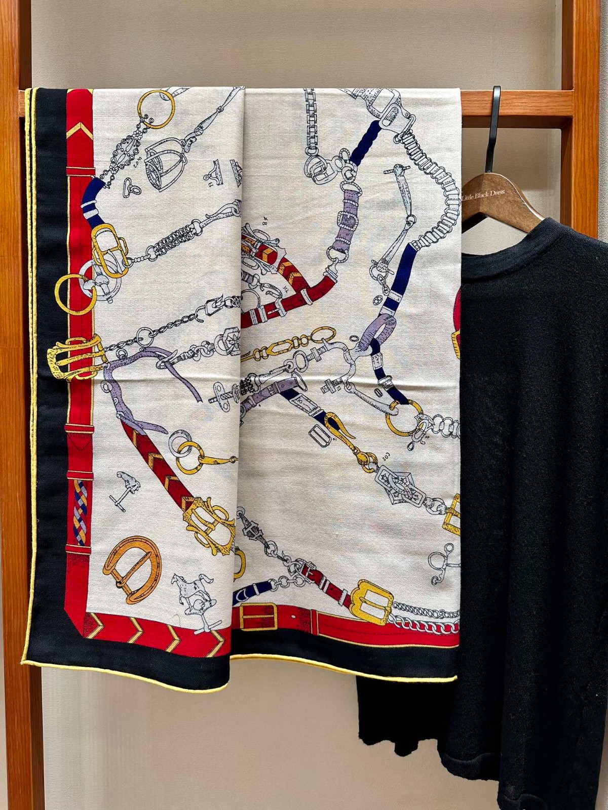 04 Her mes Scarf