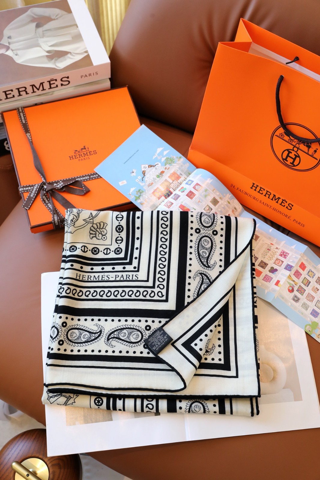 04 Her mes Scarf