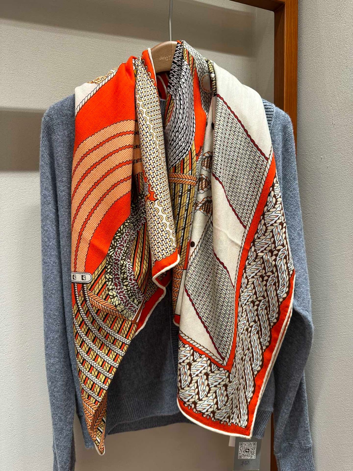 04 Her mes Scarf